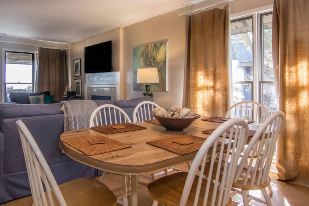 Pelican Point Unobstructed Beach Views Beach Access Out Back Door! Harbor Island Exterior foto