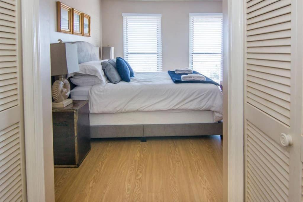 Pelican Point Unobstructed Beach Views Beach Access Out Back Door! Harbor Island Exterior foto