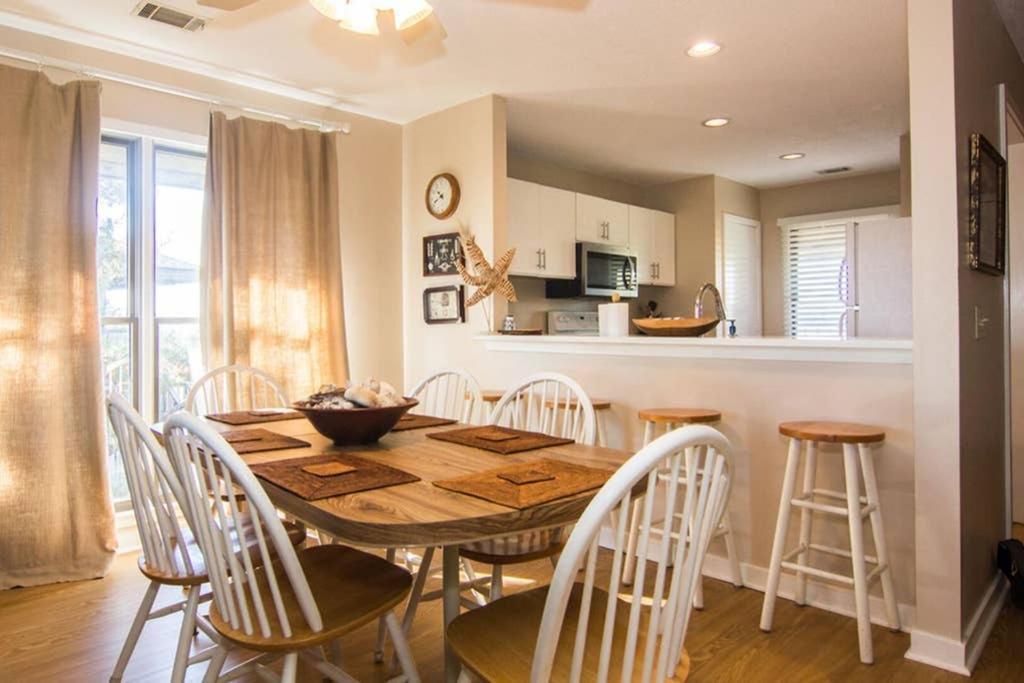 Pelican Point Unobstructed Beach Views Beach Access Out Back Door! Harbor Island Exterior foto