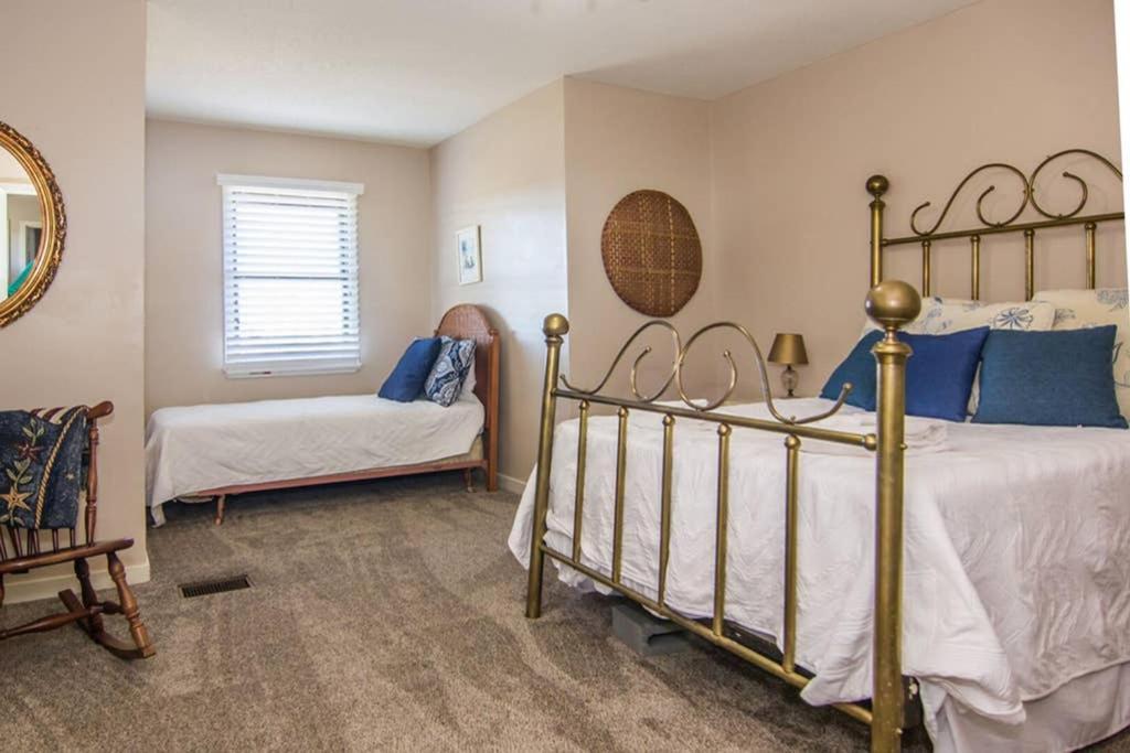 Pelican Point Unobstructed Beach Views Beach Access Out Back Door! Harbor Island Exterior foto
